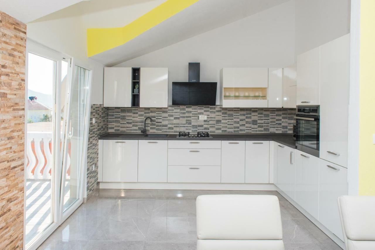 Apartman Franko Apartment Grebastica Exterior photo