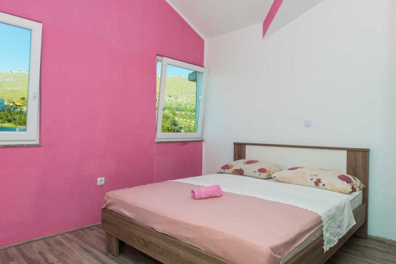 Apartman Franko Apartment Grebastica Exterior photo