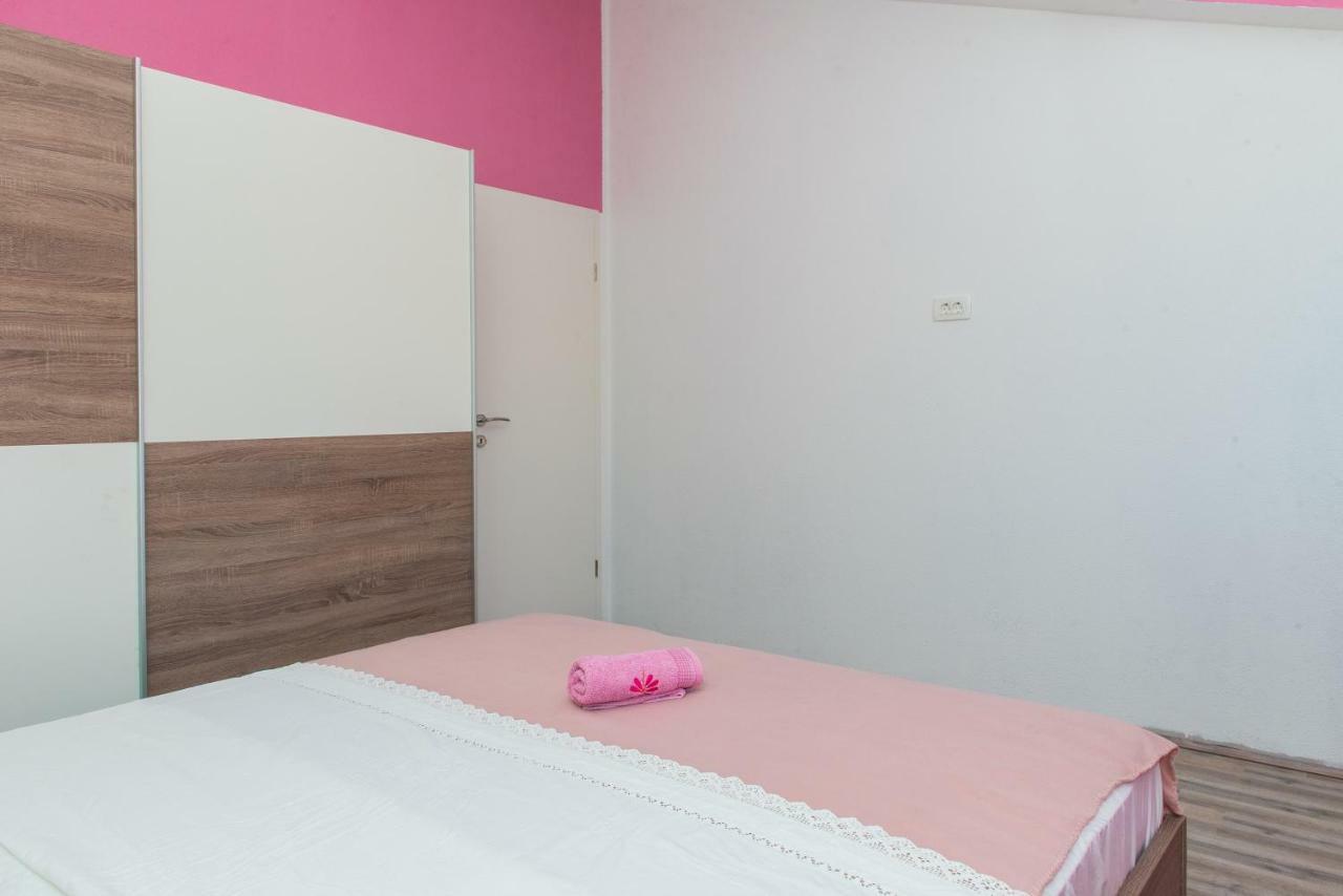 Apartman Franko Apartment Grebastica Exterior photo
